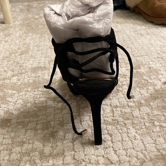 Diane Von Furstenberg Black Suede Pumps - Picture 5 of 5